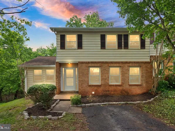 513 Tavenner Ct, Sterling, VA 20164