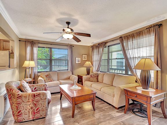 3rd image of 109 Dorchester #109