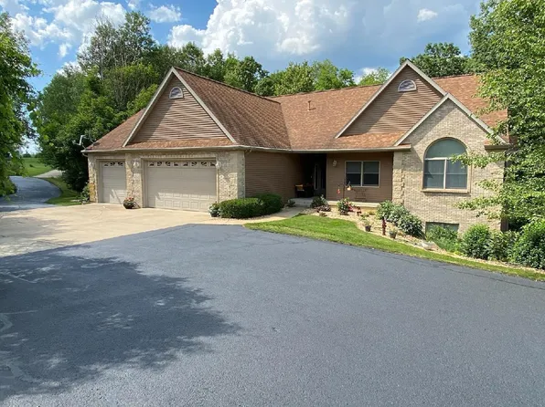 5520 Whispering Timbers Dr SE, Grand Rapids, MI 49512