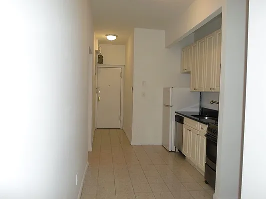 Rented by Sky Management | media 19