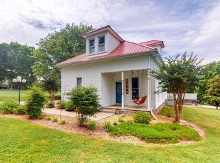 2344 Les Robinson Rd, Columbia, TN 38401