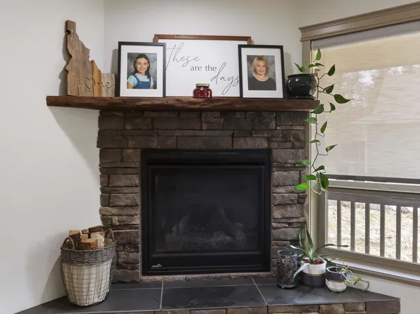 79 N Harrison, Sandpoint, ID 83864
