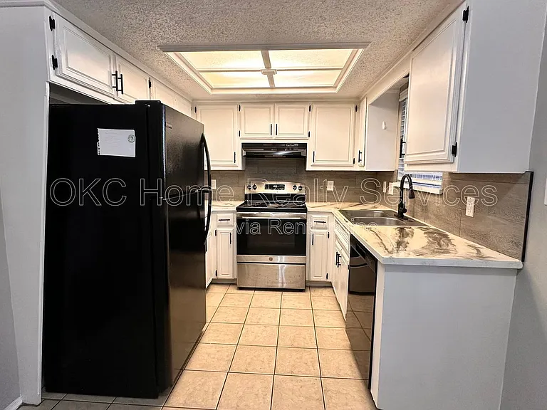 6713 Lyrewood Ln — Photo 6