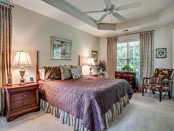 HUGE 1st Floor Master!