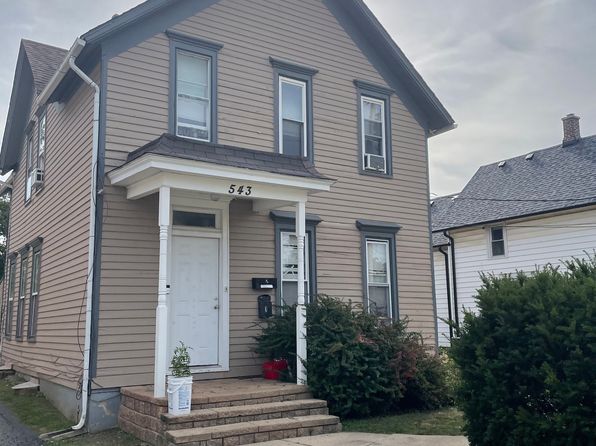 543 Raymond St APT 2