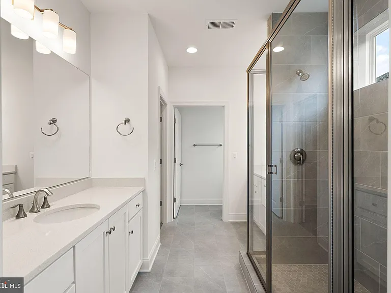 121 Cowbird St — Photo 29