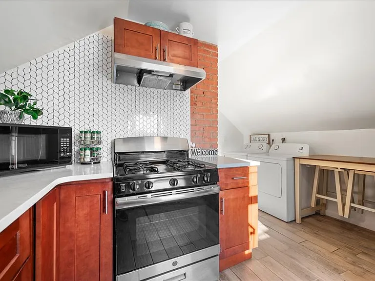 146 Vista Pl #3 — Photo 9