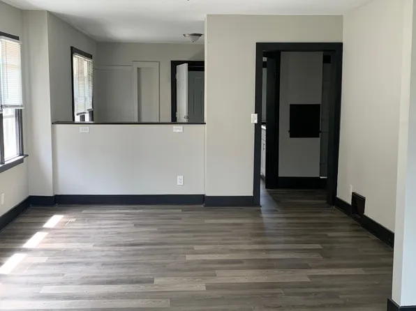 2515 N 51st St, Milwaukee, WI 53210