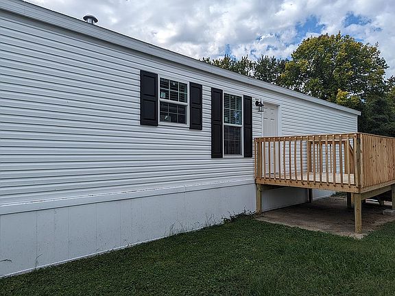 3rd image of 609 Landrey Dr