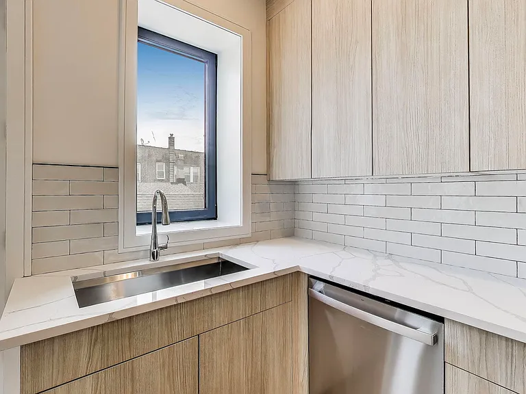 2023 N Drake Ave #2S — Photo 7