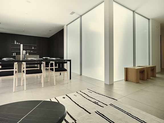 5th image of 838 Kings Rd #1B-1Ba-1820Sqft