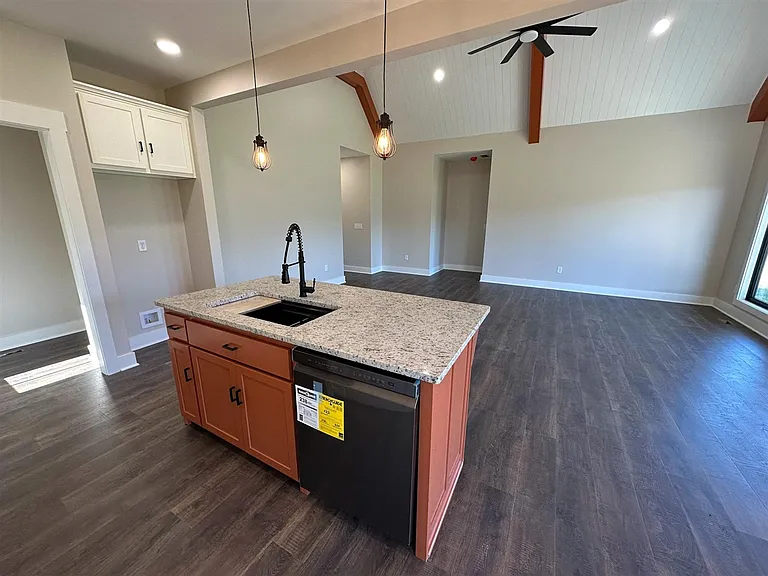 1184 County House Ln — Photo 4