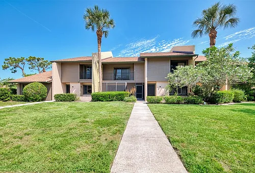 935 Sunridge Way #B-4 Photo 1