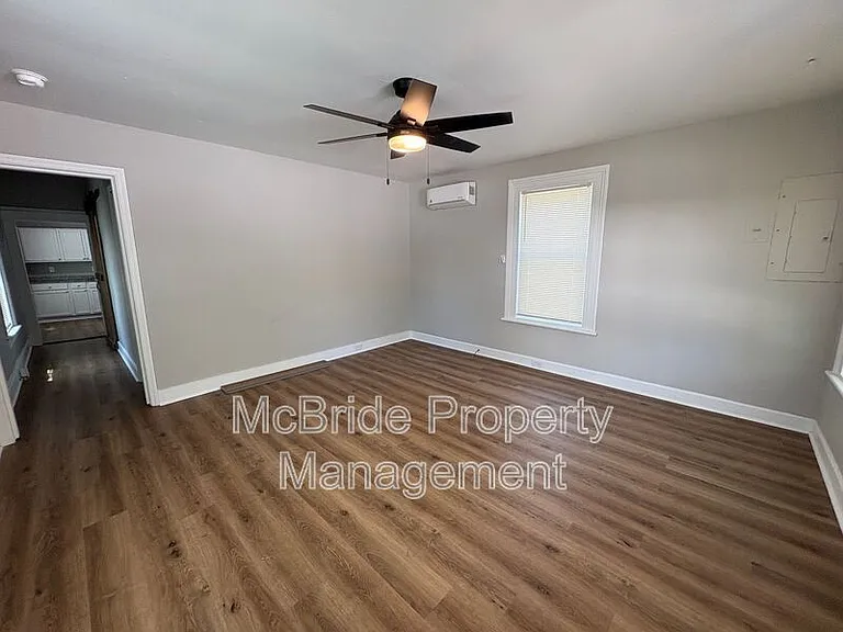 1836 Greene St — Photo 3