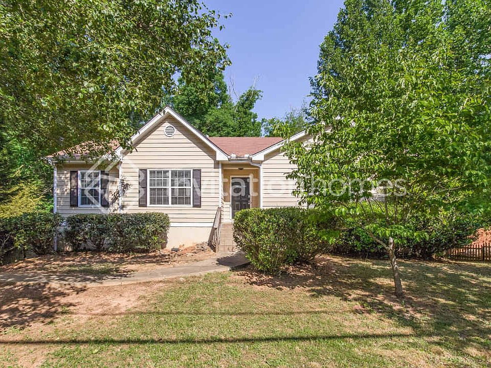 1st image of 625 McCart Rd