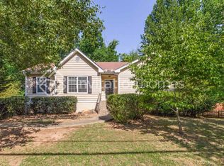 625 McCart Rd, Lawrenceville, GA 30045