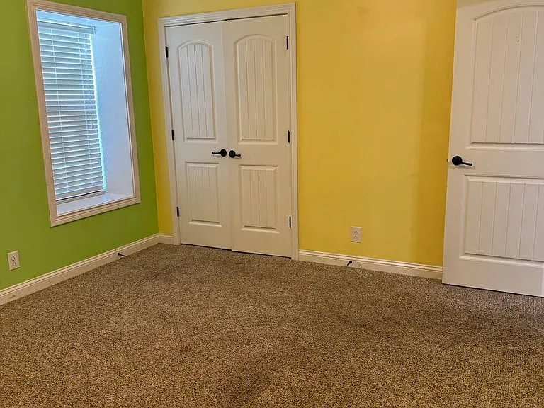 1701 Winterhaven Ct — Photo 29