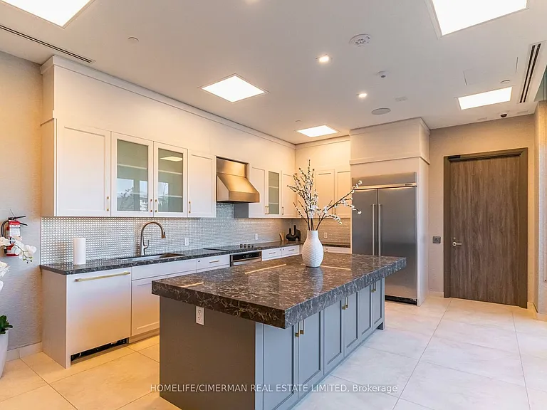 10 Gatineau Dr #1604 — Photo 16
