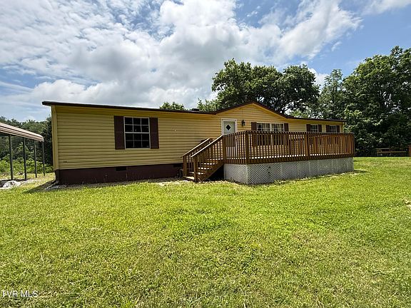 5th image of 2233 Sinking Creek Rd
