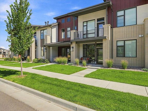 2nd image of 974 Landmark Way #2