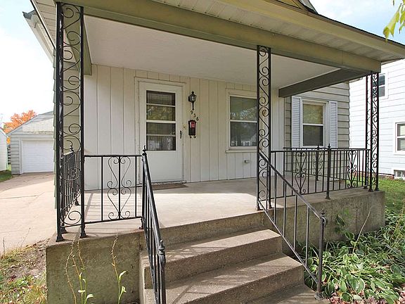 5th image of 936 S 10th Ave