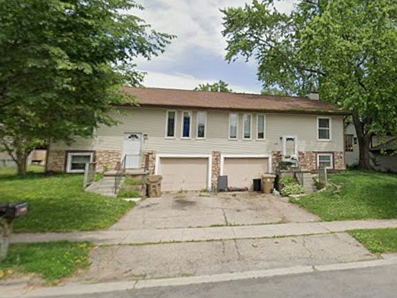 5th image of 1301 S Thompson Dr #1