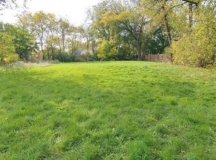 136 N Quentin Rd, Palatine, IL 60067