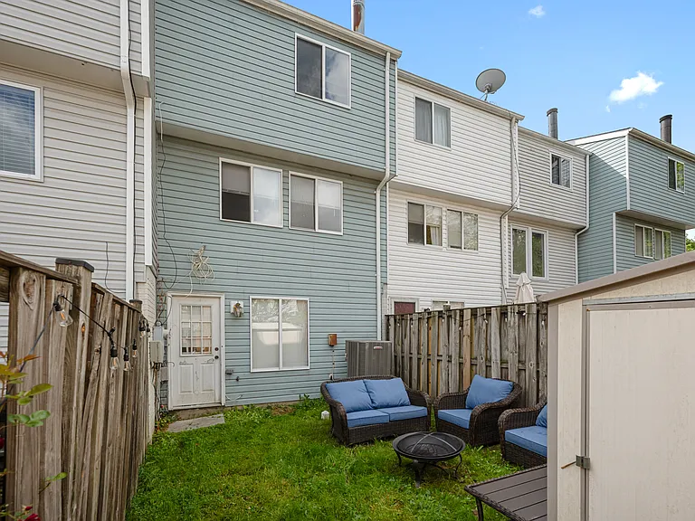 8550 Blue Rock Ln — Photo 27