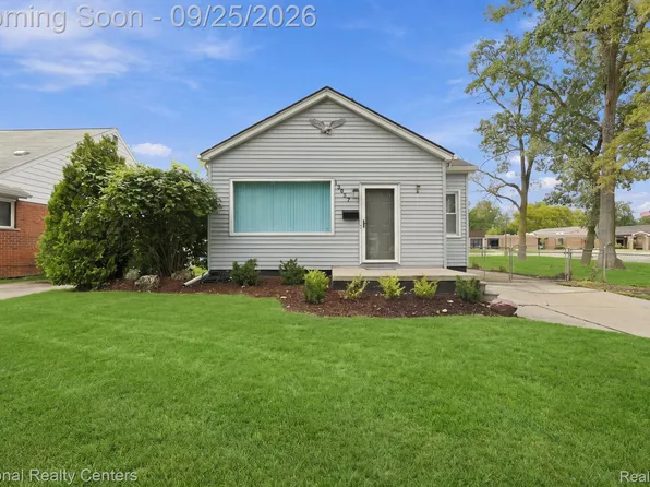 13957 Berwyn, Redford, MI 48239