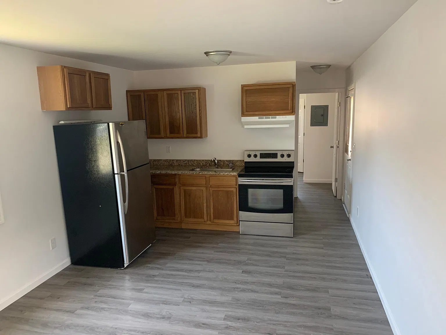 2 bed, 700 sqft, $1,250 — Photo 3