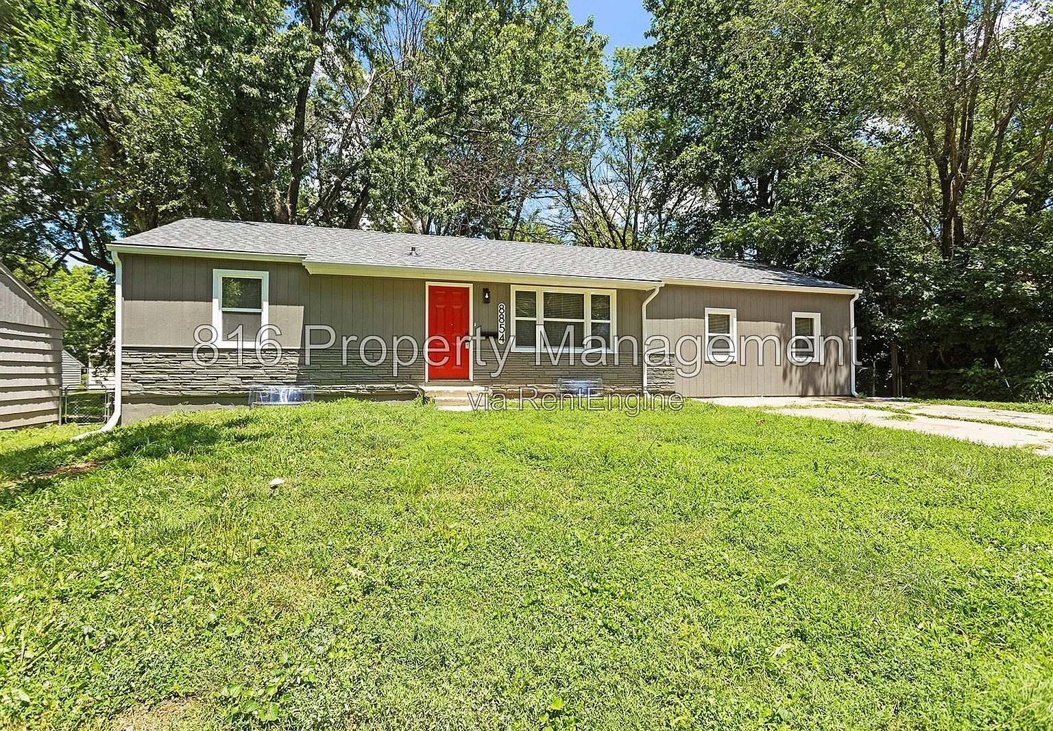4 bed, 2.0 bath, 768 sqft, $1,650 — Photo 2