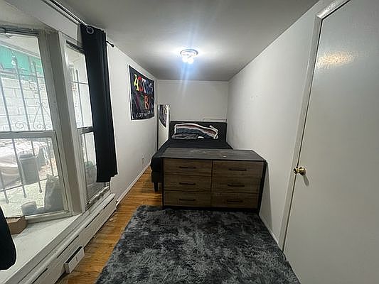4th image of 306 W 109th St APT G
