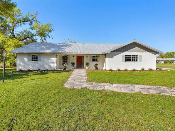 570 Cass St, Deland, FL 32720