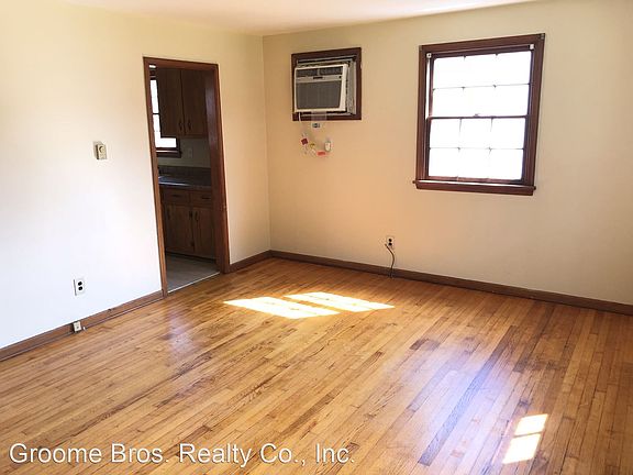 2nd image of 228 N New Ave