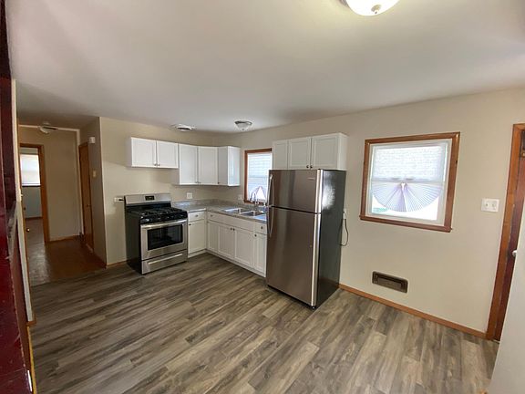 2nd image of 95 Indianwood Dr