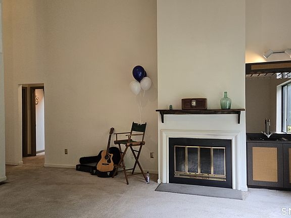 2nd image of 18 Hearthstone Drive #18
