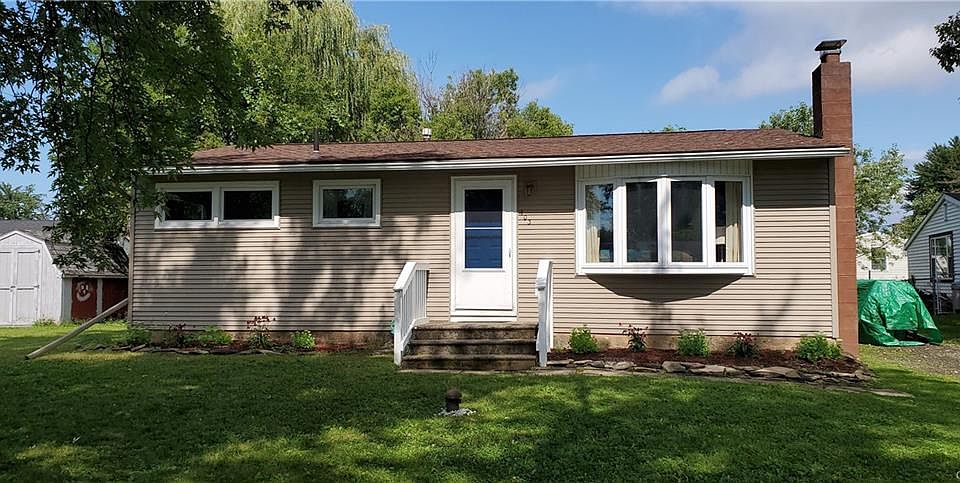1st image of 403 Midwood Dr