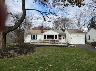 40 Penarrow Rd, Rochester, NY 14618