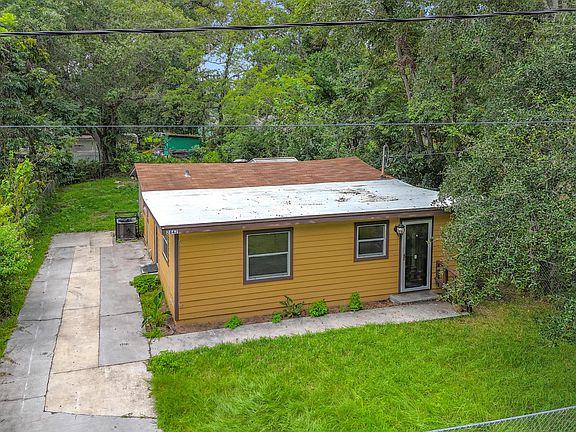 4th image of 2842 Lucoma Drive