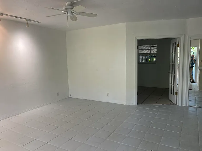 1525 SE 15th St NE #2 — Photo 16