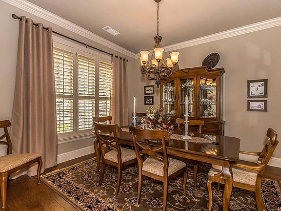 4th image of 806 Hearthstone Dr