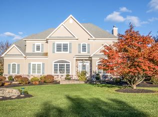 3 Endicott Dr, Great Meadows, NJ 07838