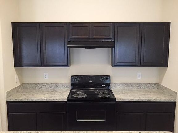 3rd image of 4012 Winter Springs Dr