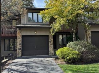 24 Woodland Dr, Woodland Park, NJ 07424