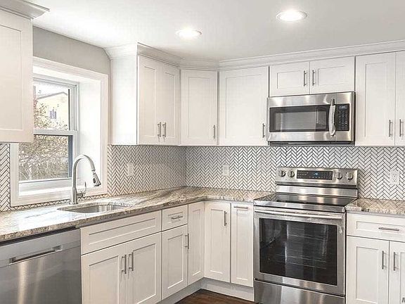 2nd image of 88 Fillmore Ave