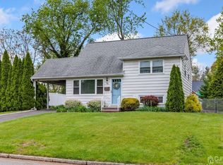 15 Hillsdale Rd, East Brunswick, NJ 08816