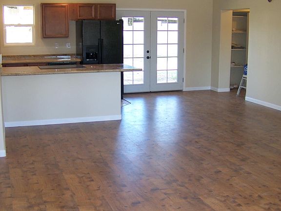 Open Floor Plan!