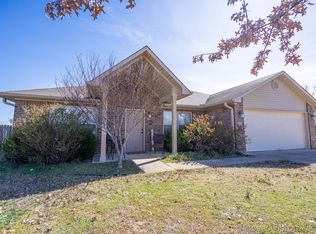 105 Stone Dr, Roland, OK 74954