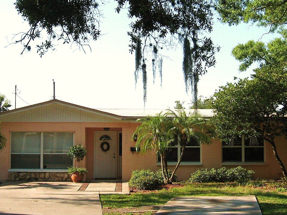 1st image of 809 41st Ave N