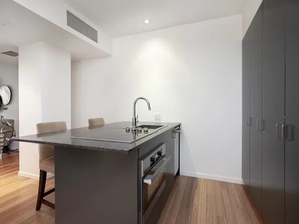 160 Central Park South image 4 of 8